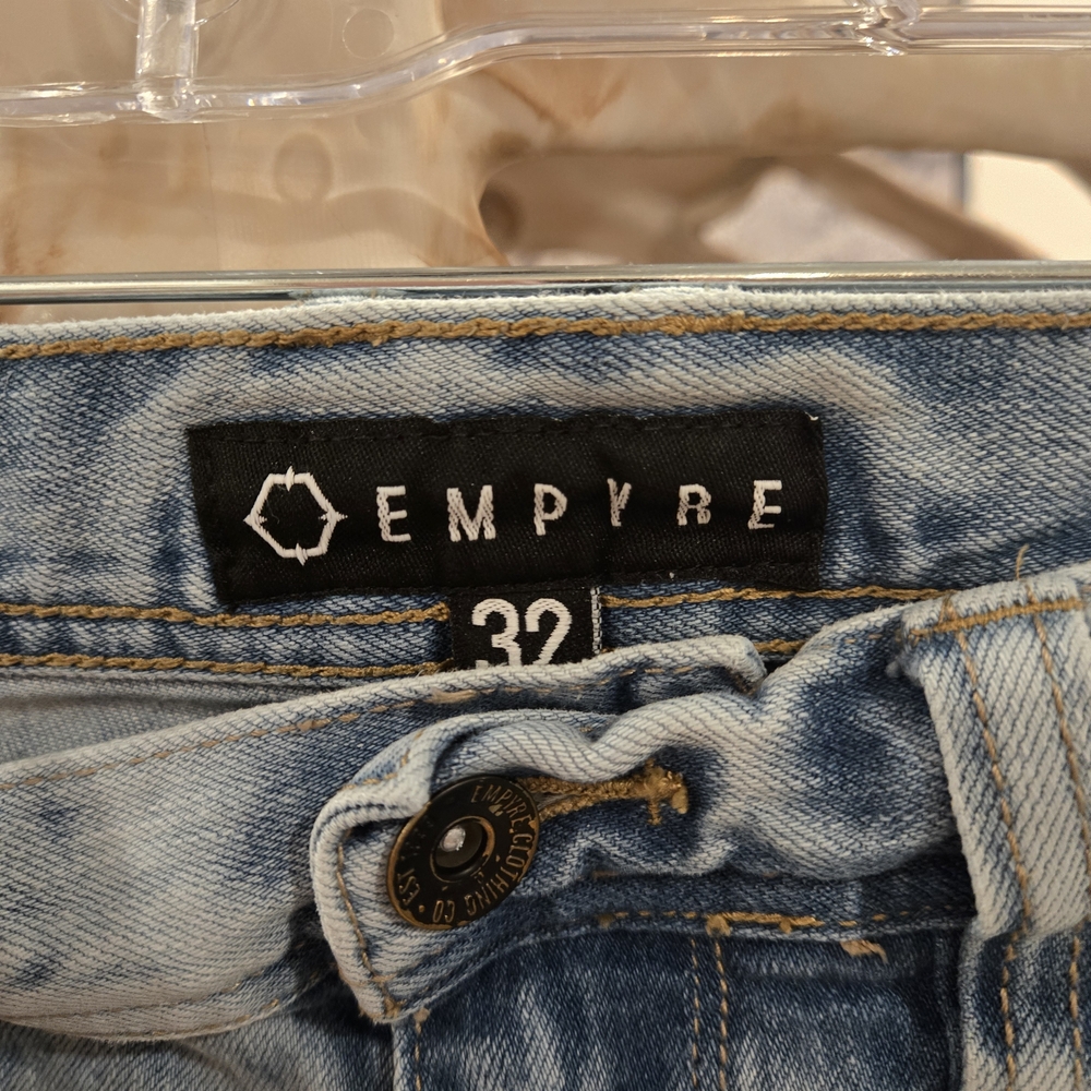 Men's Light Blue Jeans - Picture 3 of 4